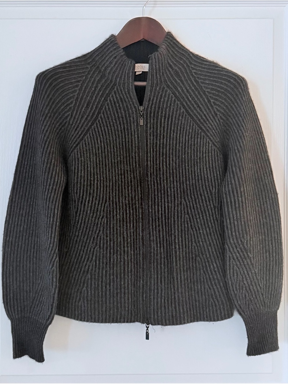 Kinross Charcoal Ribbed Wool Zip Cardigan
